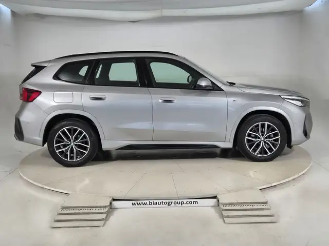 BMW X1 view 6