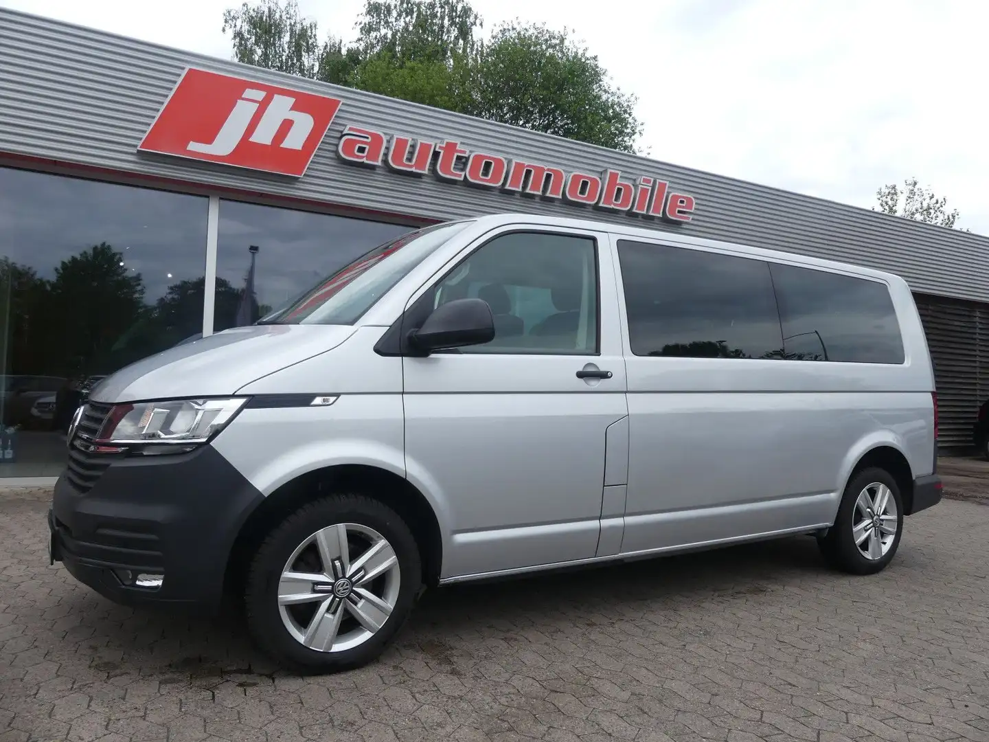 Volkswagen T6 Kombi T6.1 Kombi(Caravelle)Lang*Stdhz*SHZ*PDC*ab 199€ Argent - 1