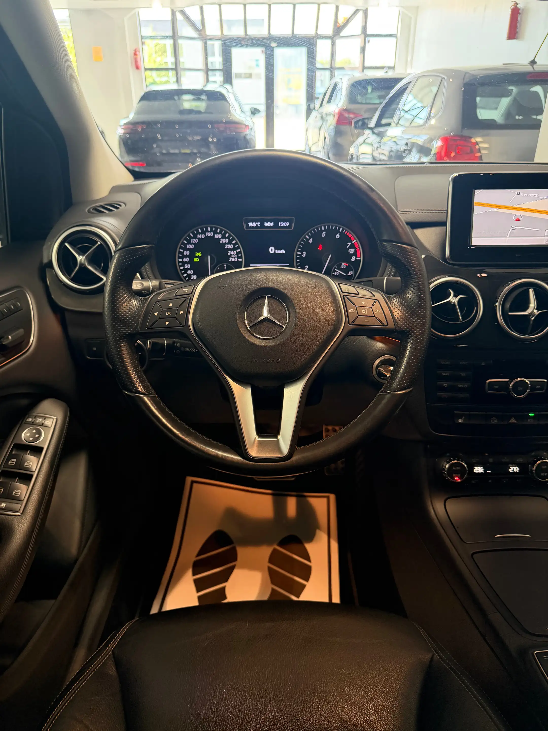 Mercedes-Benz B 180 B Klasse 1 Jaar Garantie — photo 10