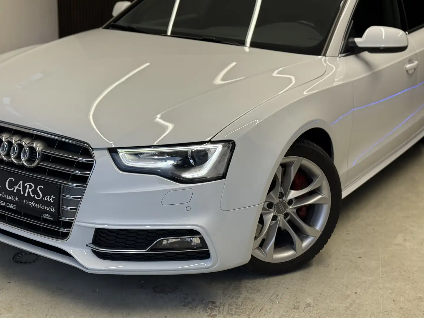 Audi S5 3.0 TFSI quattro / NAVI / SITZH. / LEDER / Weiß - 2