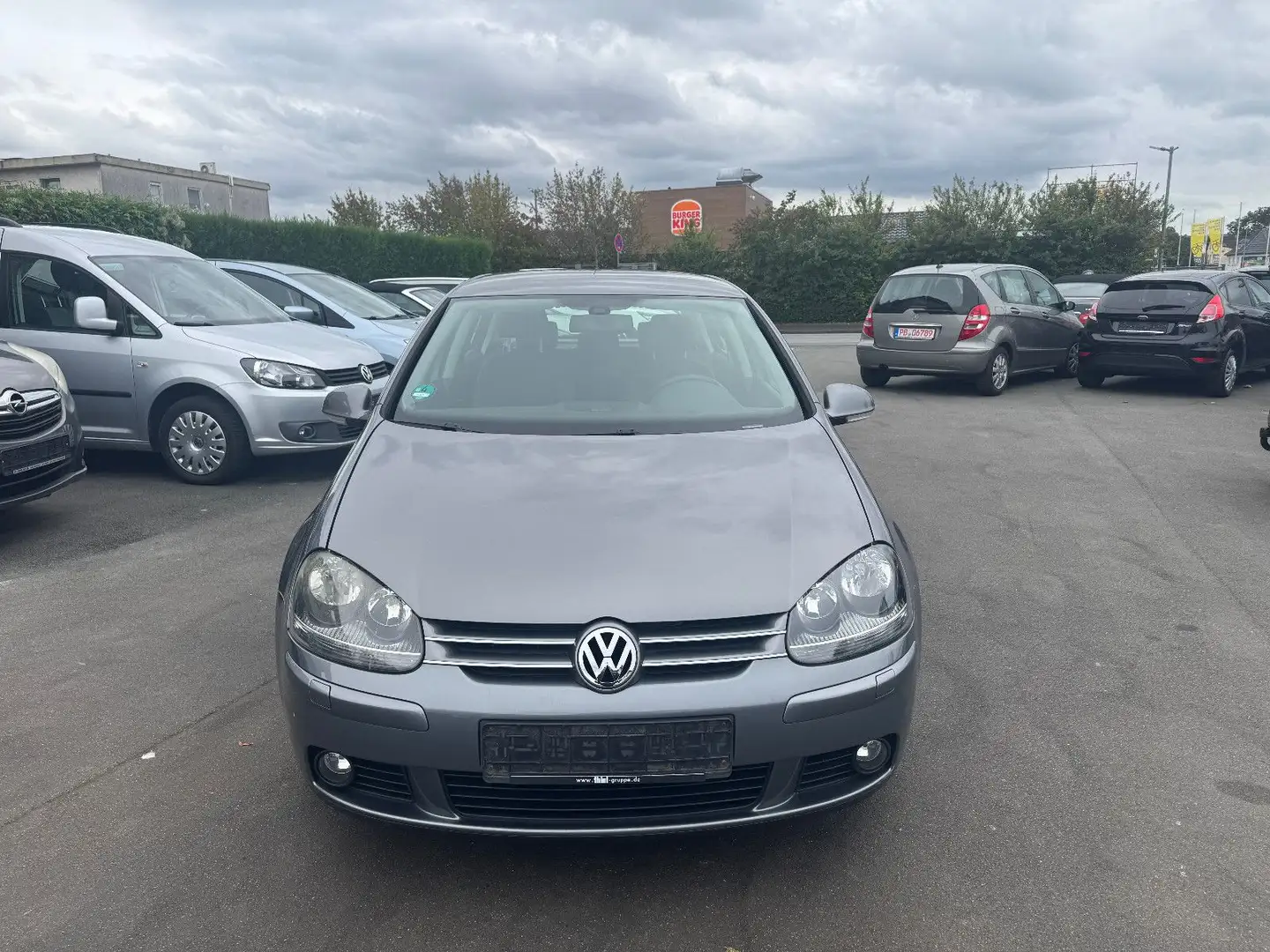 Volkswagen Golf V Lim. Edition Grau - 2