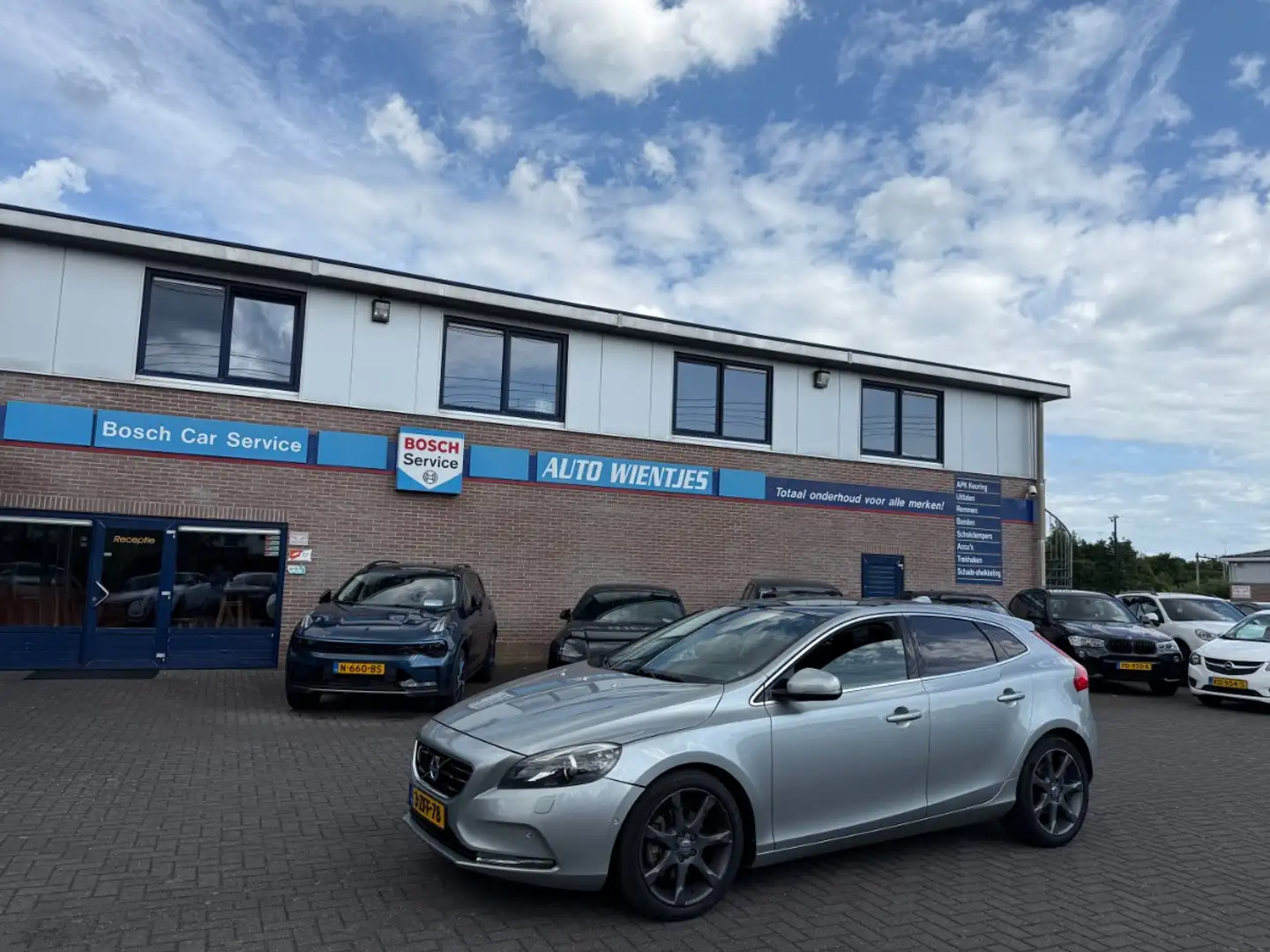 Volvo V40 2.0 D4 140kw | Ocean Race | Leer | Pano | Navi Gris - 2