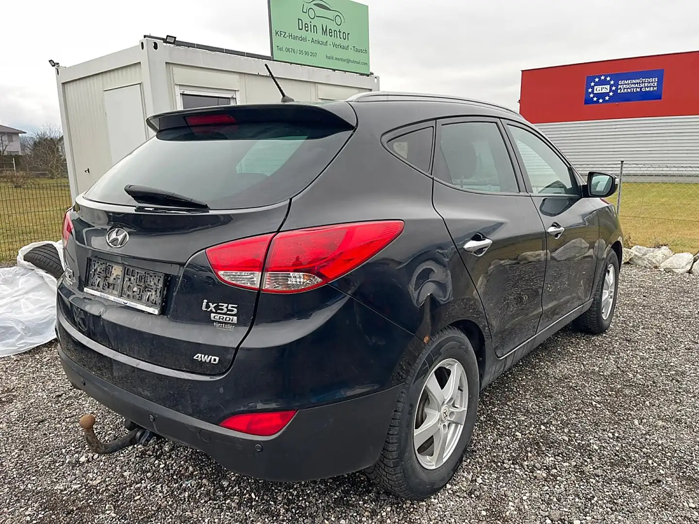 Hyundai iX35 2,0 CRDi Premium 4WD Schwarz - 2