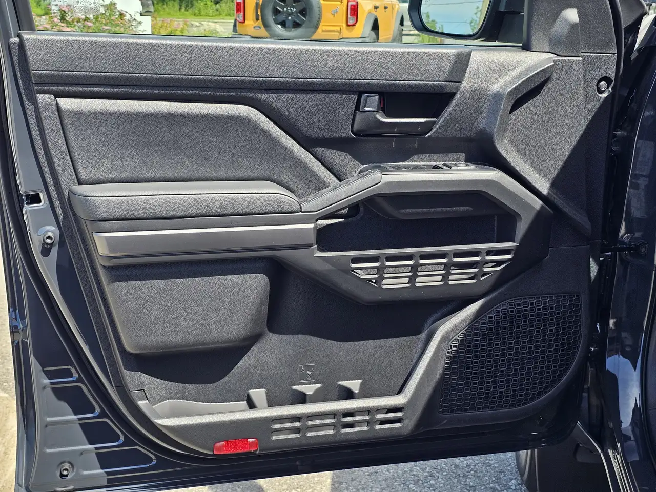 Toyota Tacoma снимка Toyota Tacoma