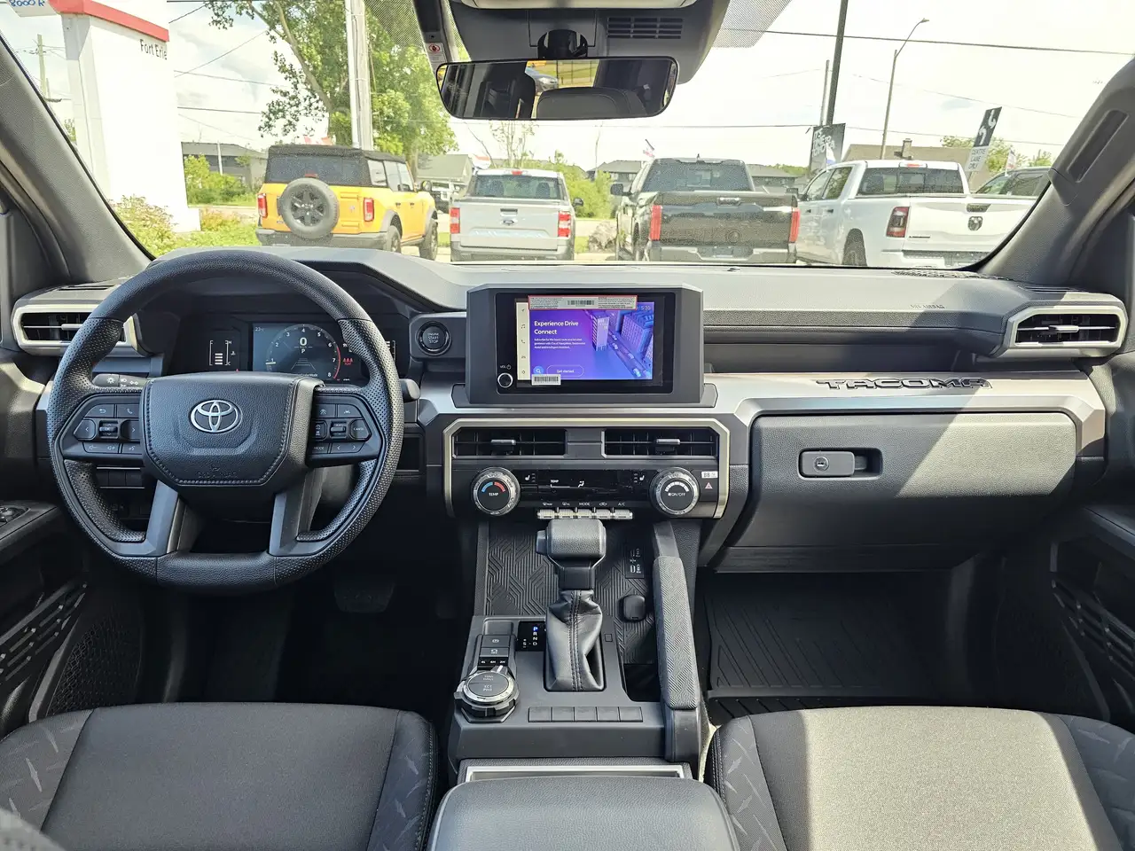 Toyota Tacoma снимка Toyota Tacoma