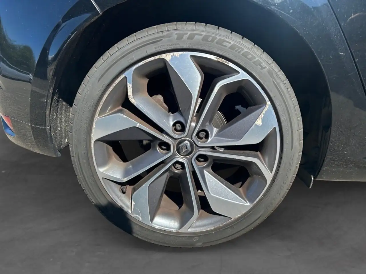 Renault Megane Berline — photo 17