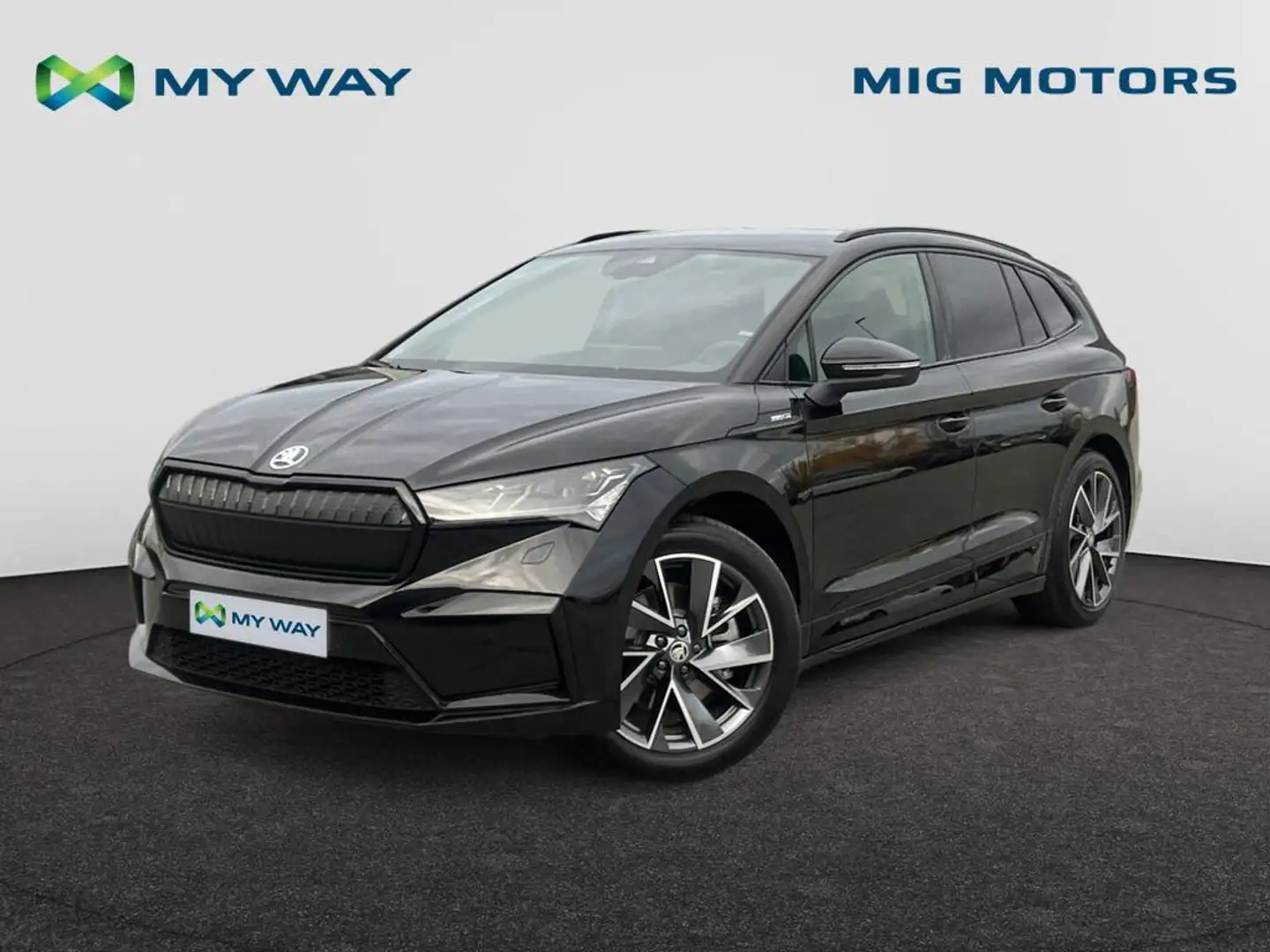 Skoda Enyaq Enyaq 85 Sportline (285pk) /// elektrisch ontgrendelbare Trekhaak /// Elektrische koffer /// Adaptive cruise control ///S Zwart - 1