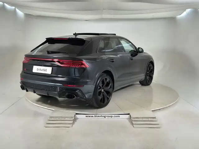 Audi RSQ8 view 4