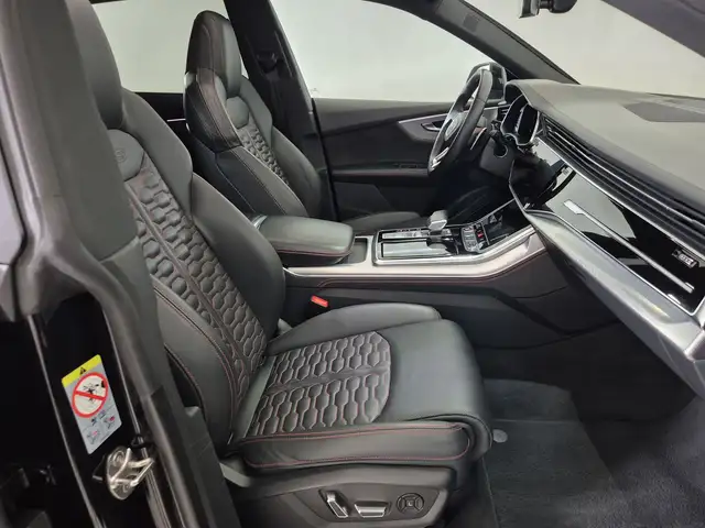 Audi RSQ8 view 10