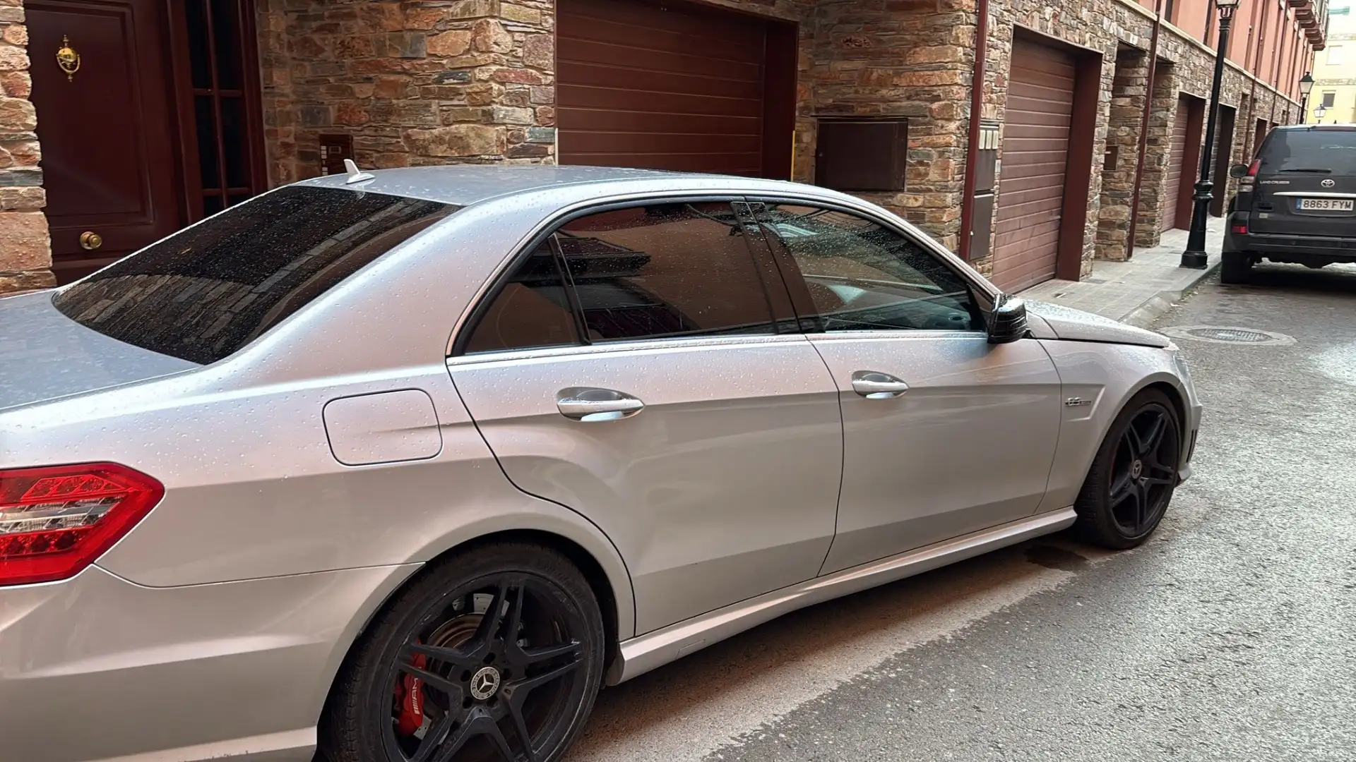 Mercedes-Benz E 63 AMG Escucho ofertas.
Acepto cambios.
El coche este en - 2