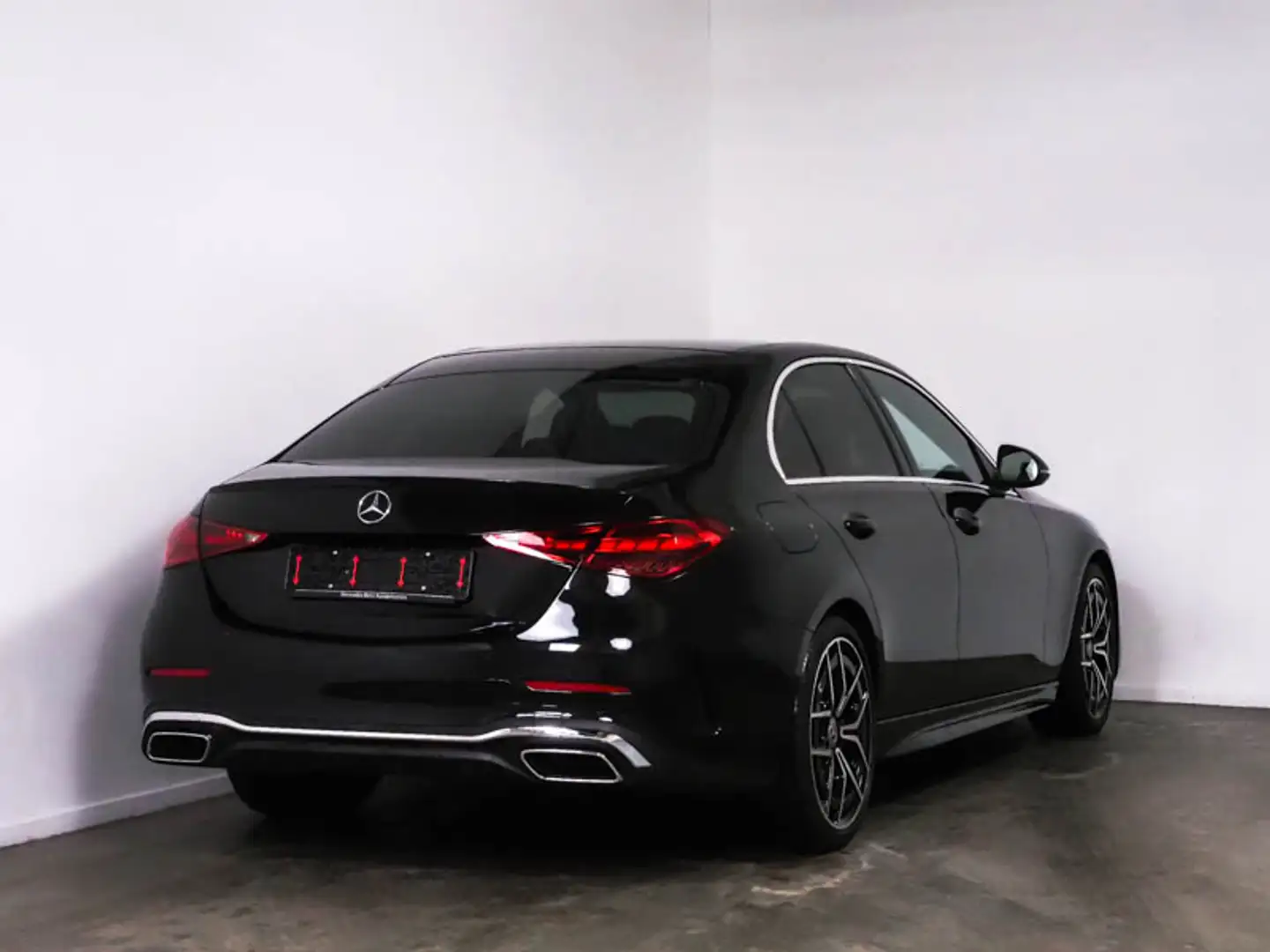 Mercedes-Benz C 180 AMG/NAVI/LED/KAMERA Schwarz - 2