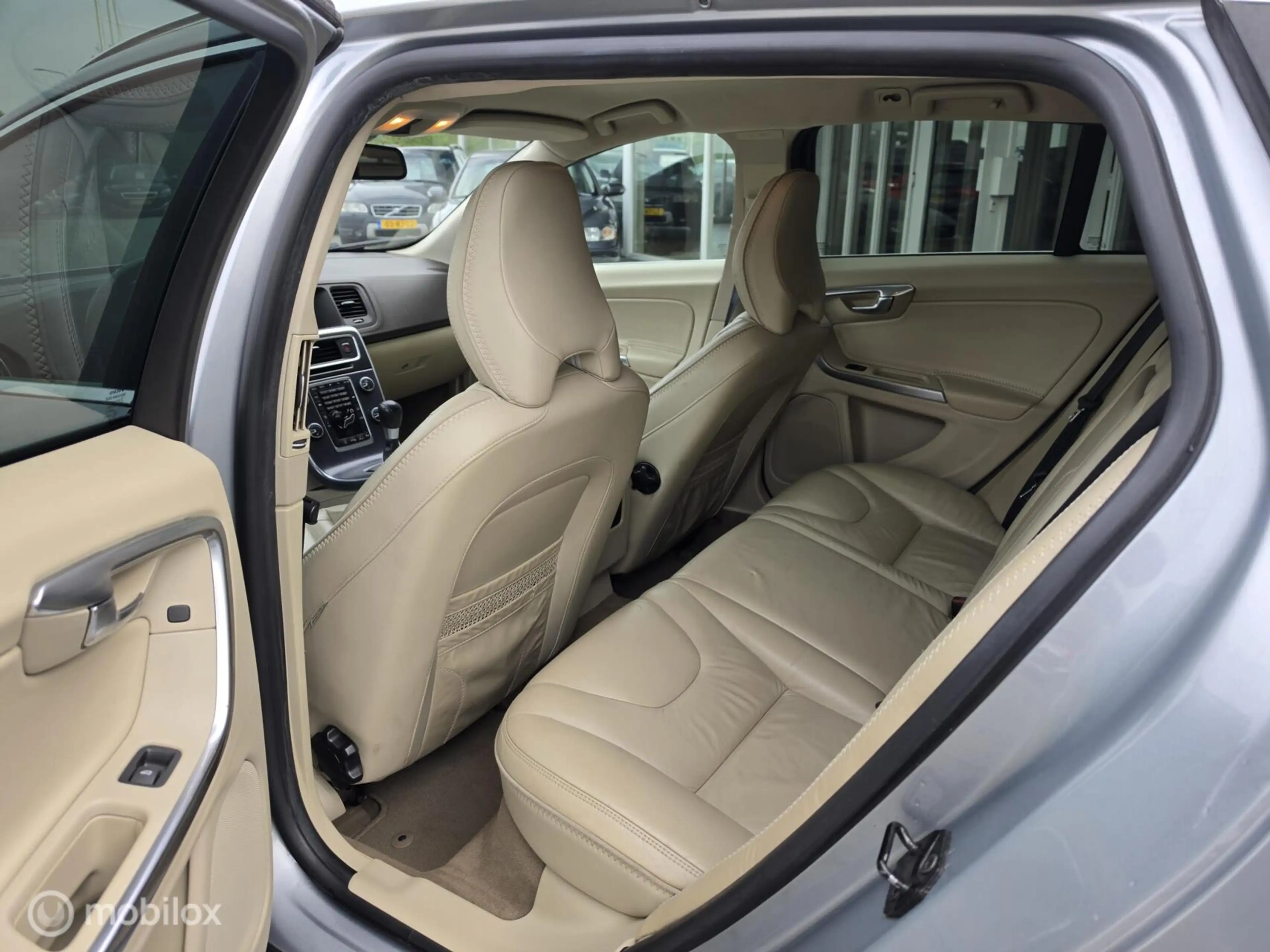 Volvo V60 1.6 T3 Ocean Race | Xenon — photo 11