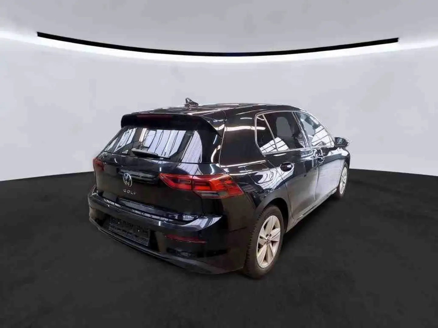 Volkswagen Golf VIII Lim. Life2.0TDI DSG LED ACC Navi SHZ Schwarz - 2