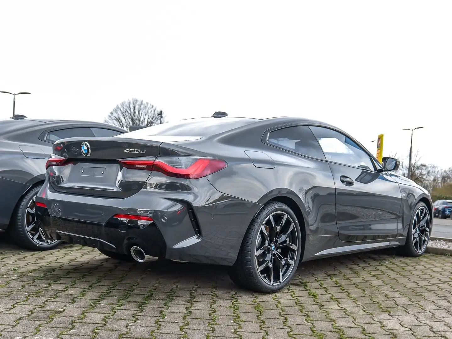 BMW 420 d M Sport Pro Glasdach Memory 360° HUD Grigio - 2