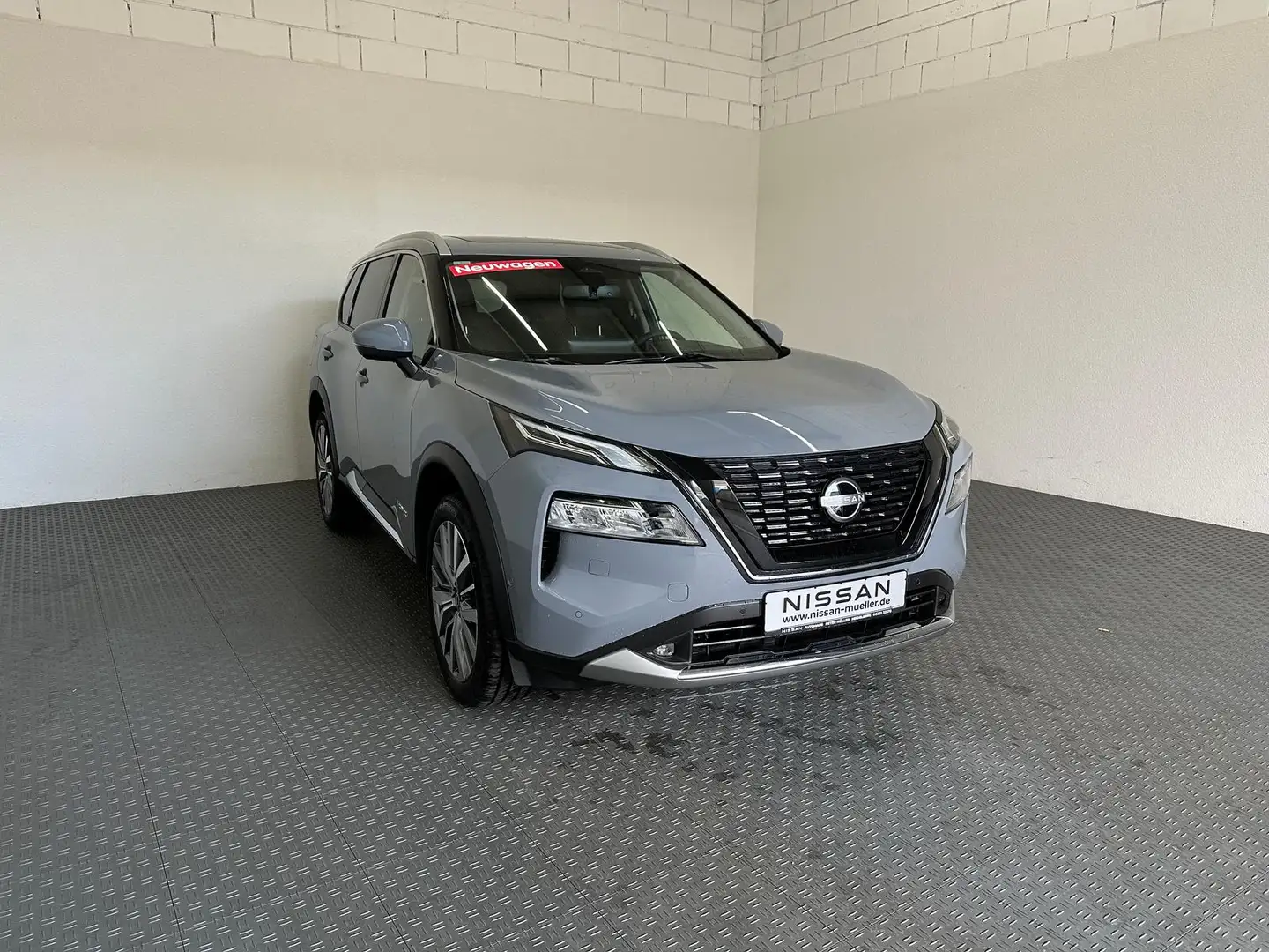 Nissan X-Trail e-Power e-4ORCE Tekna+ Plus 5 Sitzer 20" Grey - 2