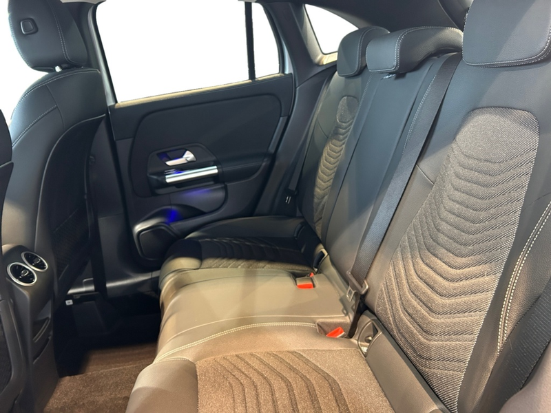 Mercedes-Benz GLA 200 Progressive MBUX+Progressive+Night+Wide — photo 11