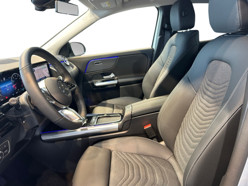 Mercedes-Benz GLA 200 Progressive MBUX+Progressive+Night+Wide — photo 9