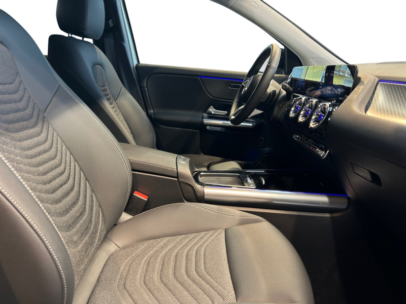 Mercedes-Benz GLA 200 Progressive MBUX+Progressive+Night+Wide — photo 10