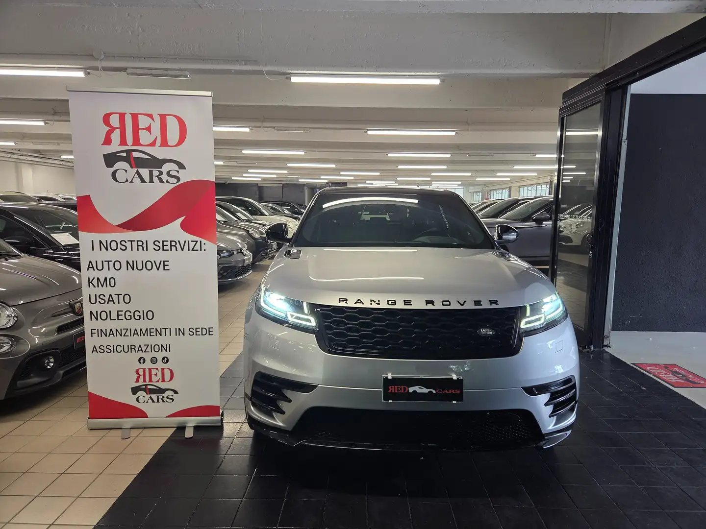Land Rover Range Rover Velar 2.0d i4 R-Dynamic SE 240cv auto Gris - 1