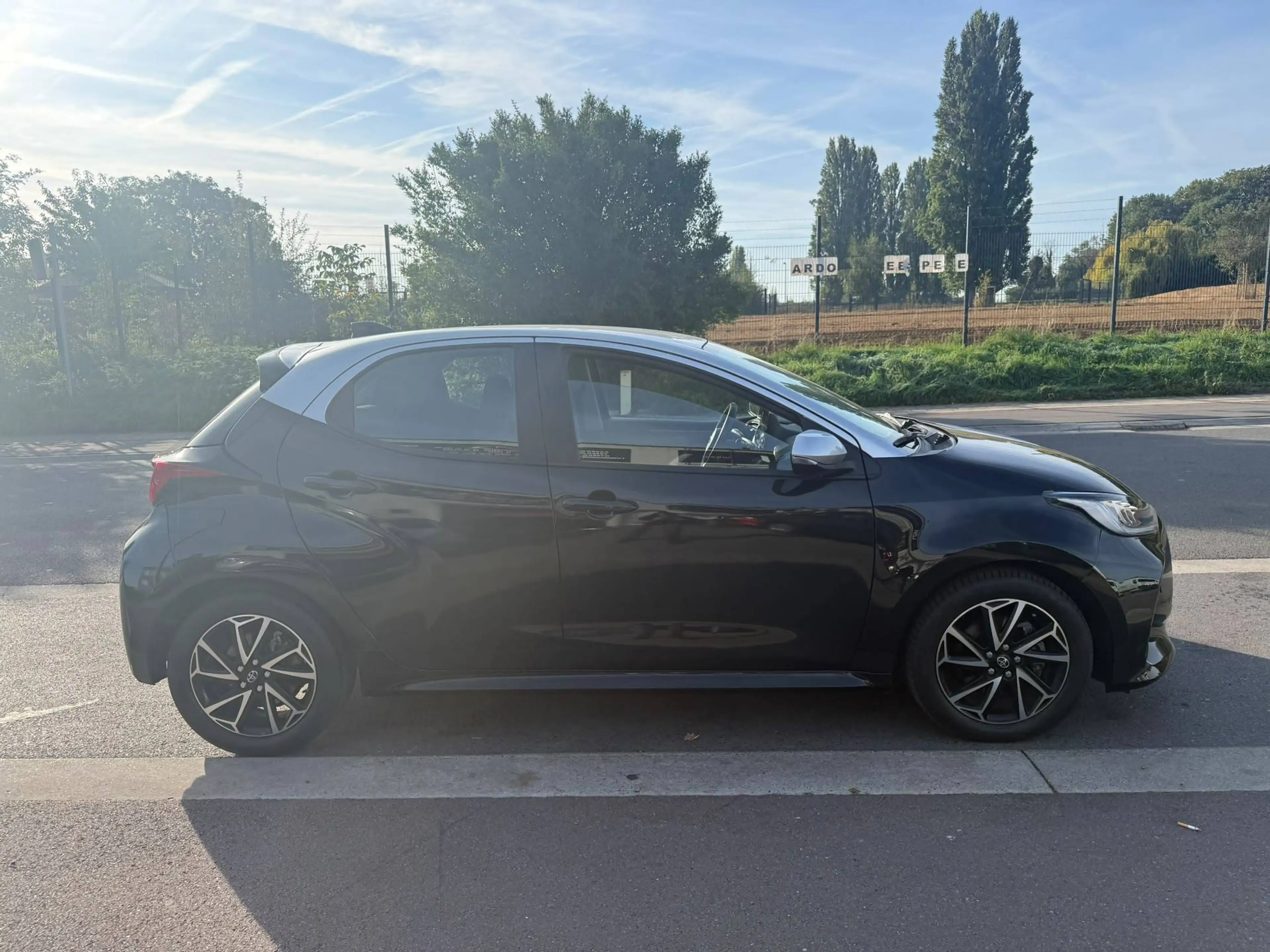 Toyota Yaris HEV Dynamic **12M GARANTIE** — photo 7