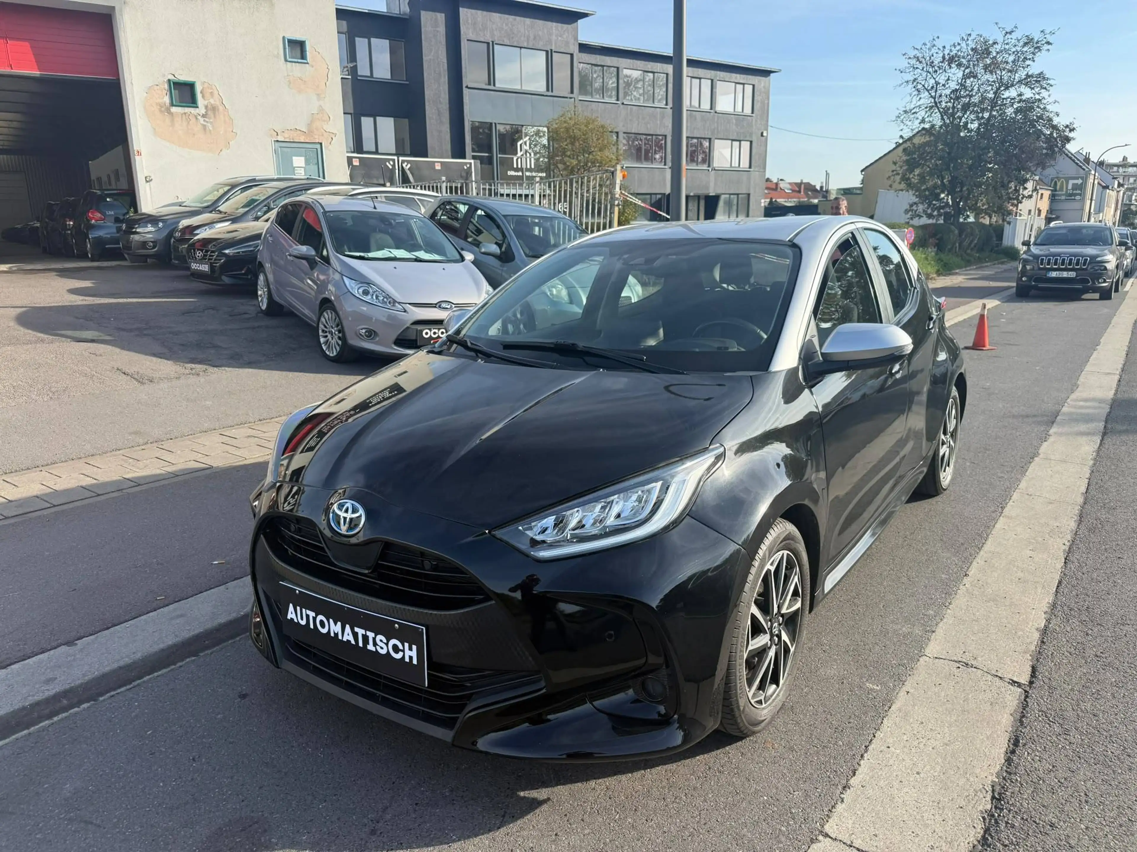 Toyota Yaris HEV Dynamic **12M GARANTIE**
