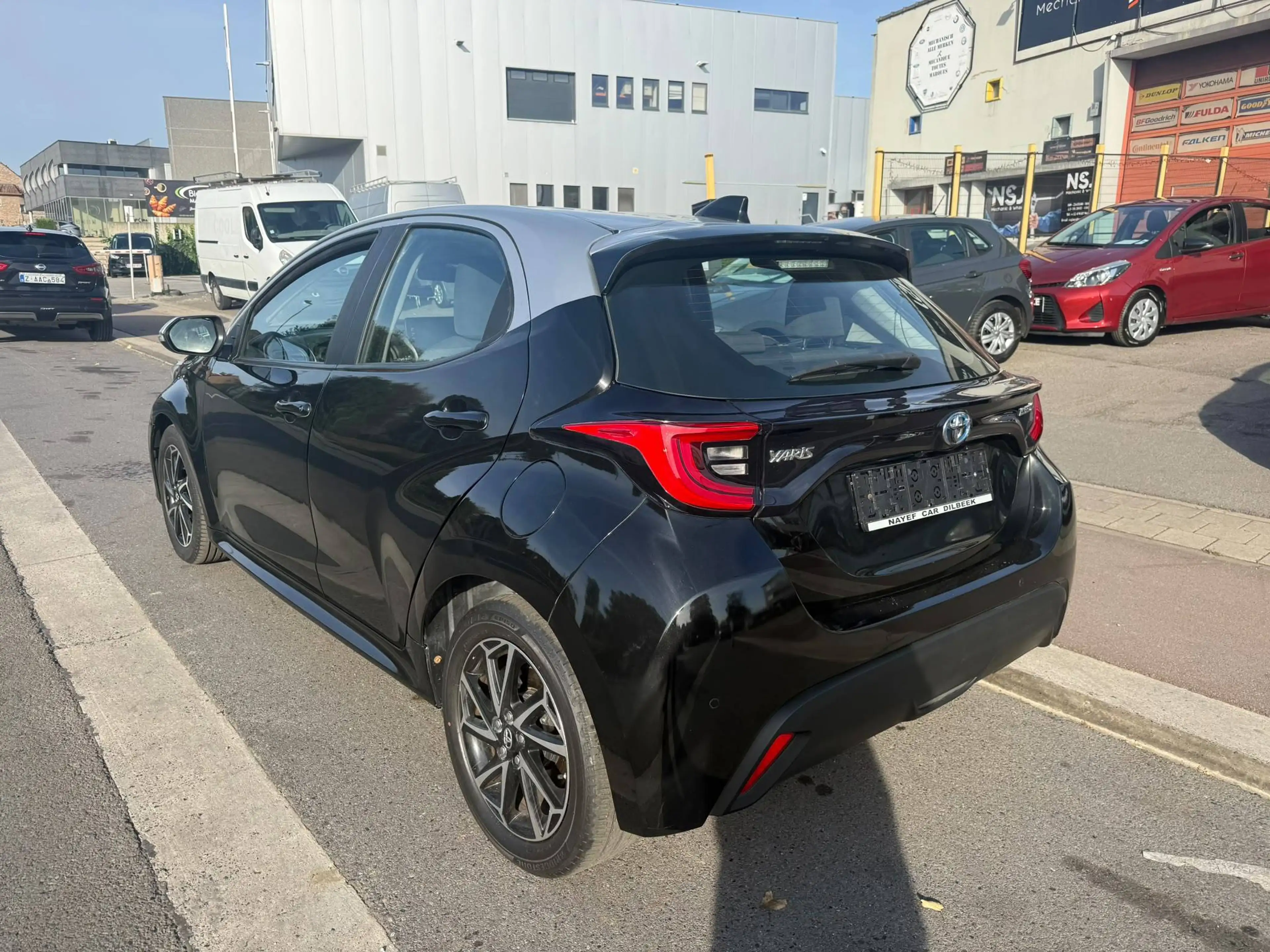 Toyota Yaris HEV Dynamic **12M GARANTIE** — photo 6