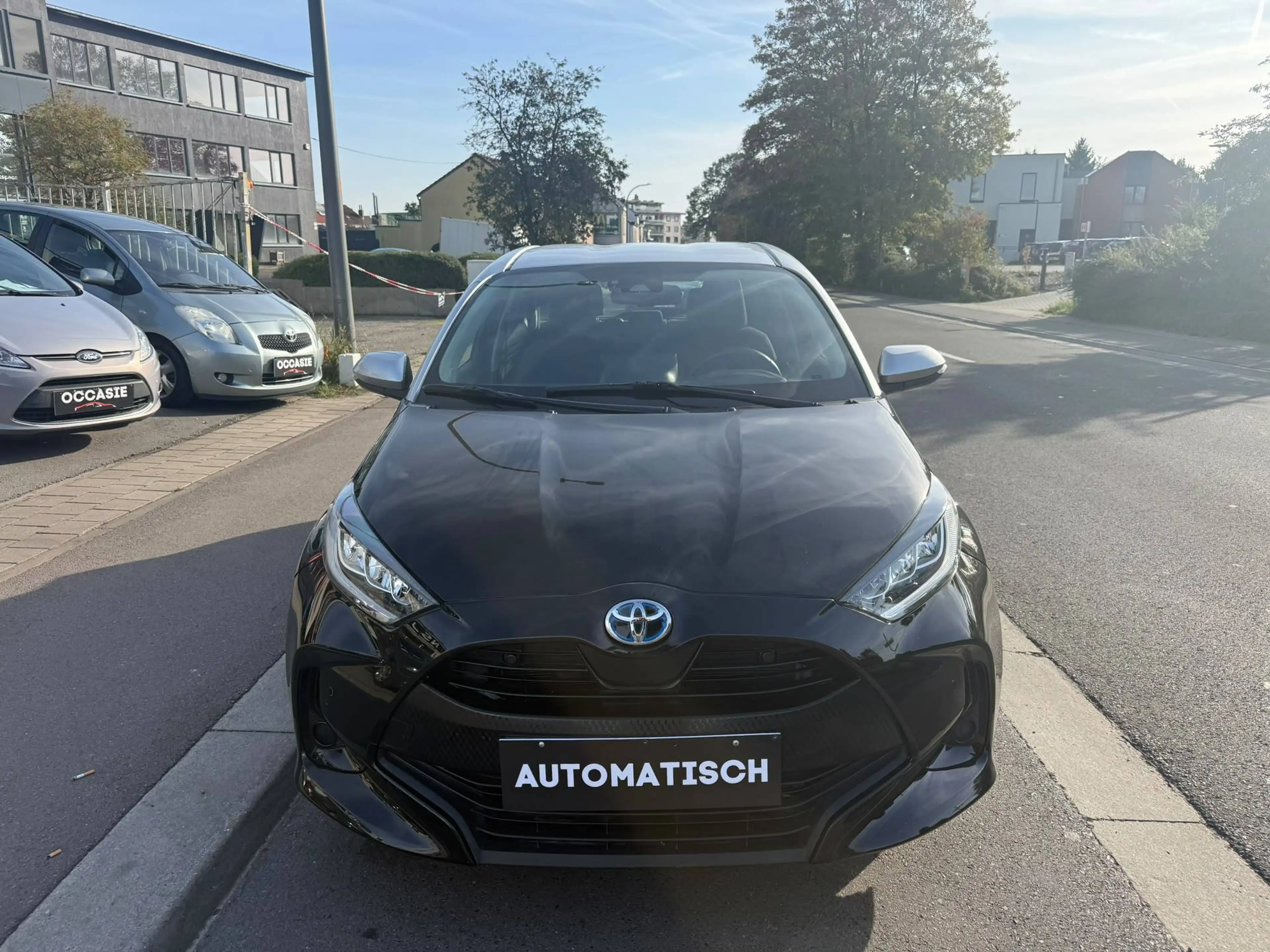 Toyota Yaris HEV Dynamic **12M GARANTIE** — photo 2