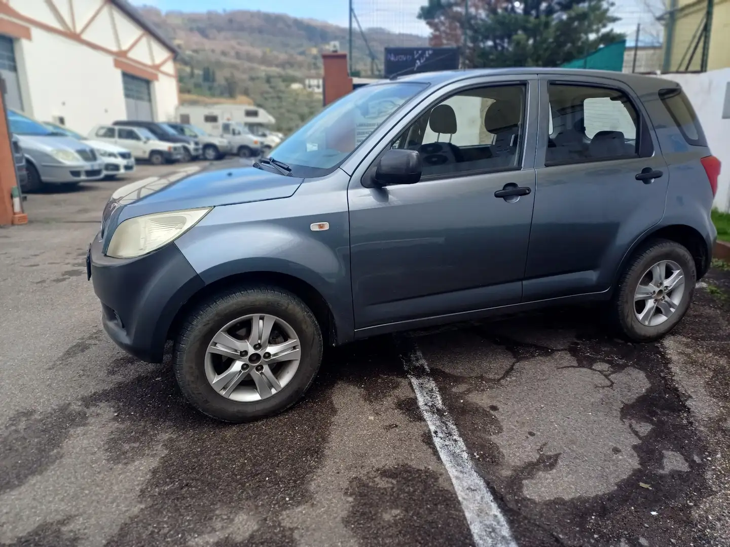 Daihatsu Terios 1.5 CX - 1