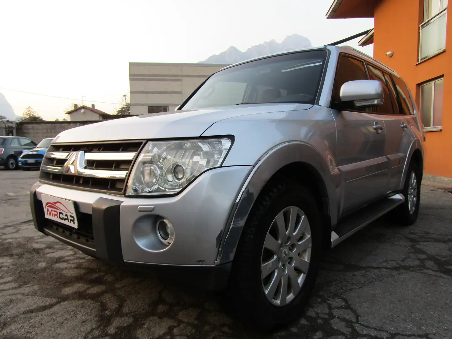 Mitsubishi Pajero 3.2 DI-D Instyle auto 5p * 341.000 KM REALI * Argento - 1