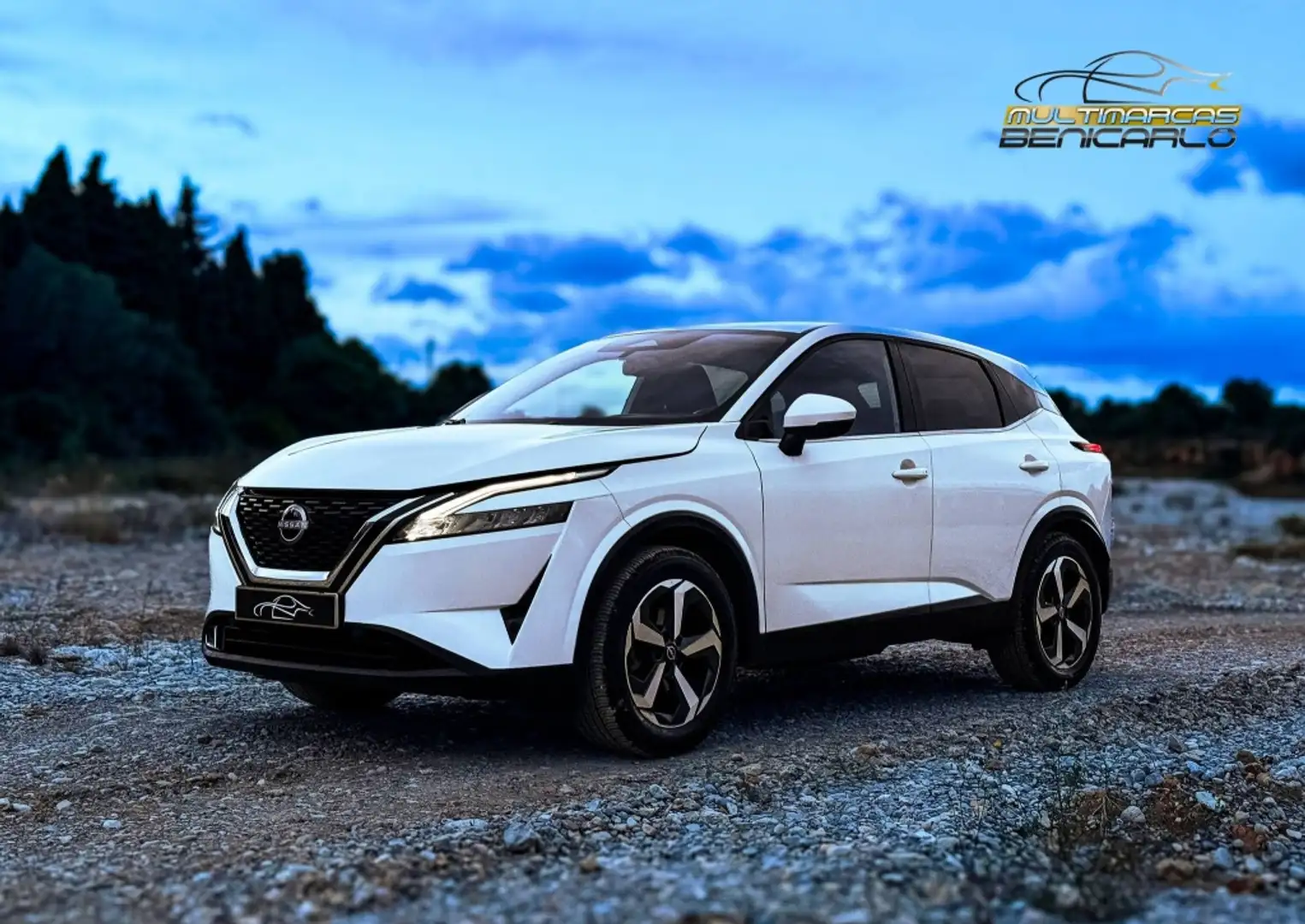 Nissan Qashqai 1.3 DIG-T mHEV 12V N-Connecta 4x4 Aut. 116kW Blanco - 1