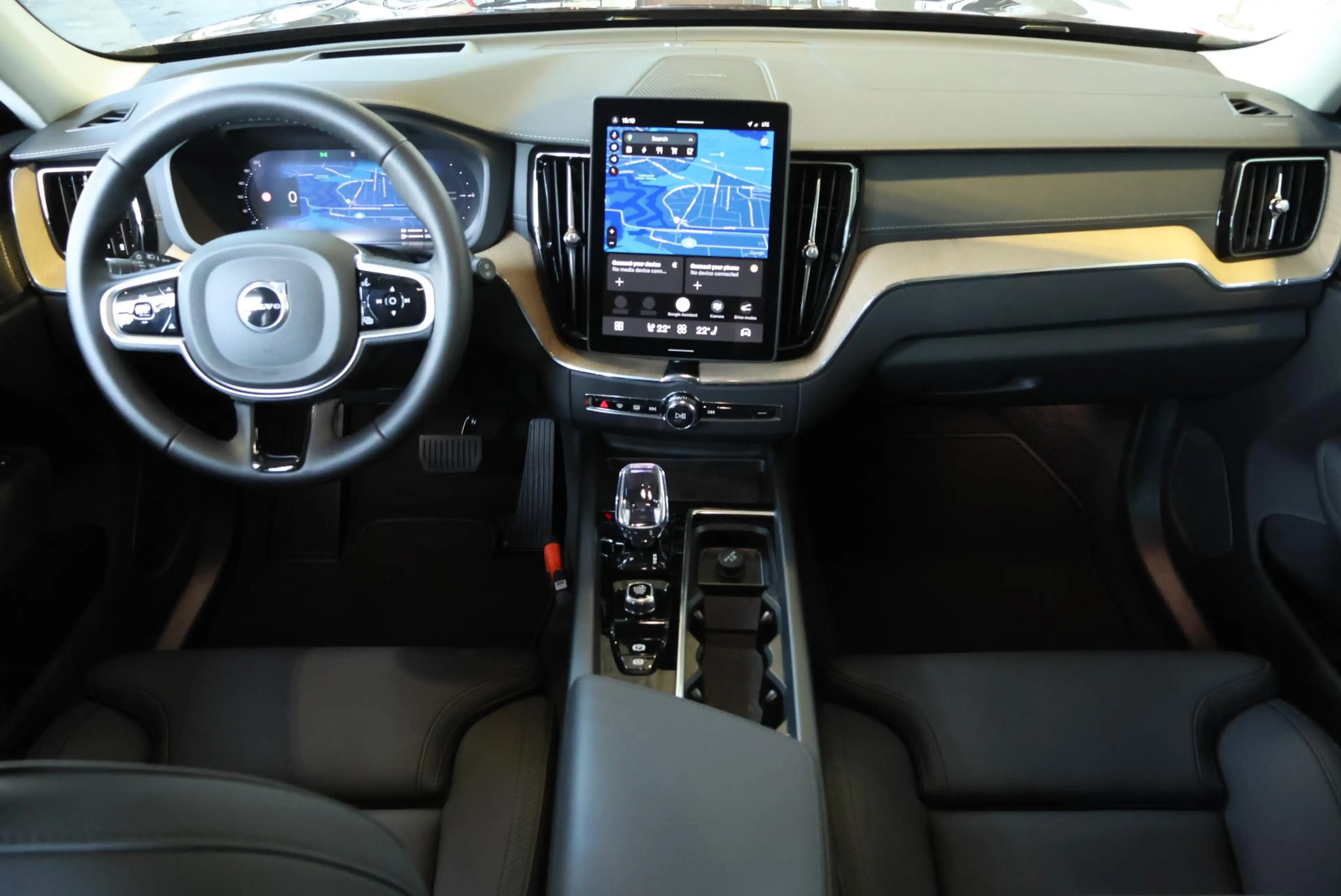 Volvo XC60 T6 Plug-in hybrid AWD Ultra Dark | Luchtvering | S — photo 11