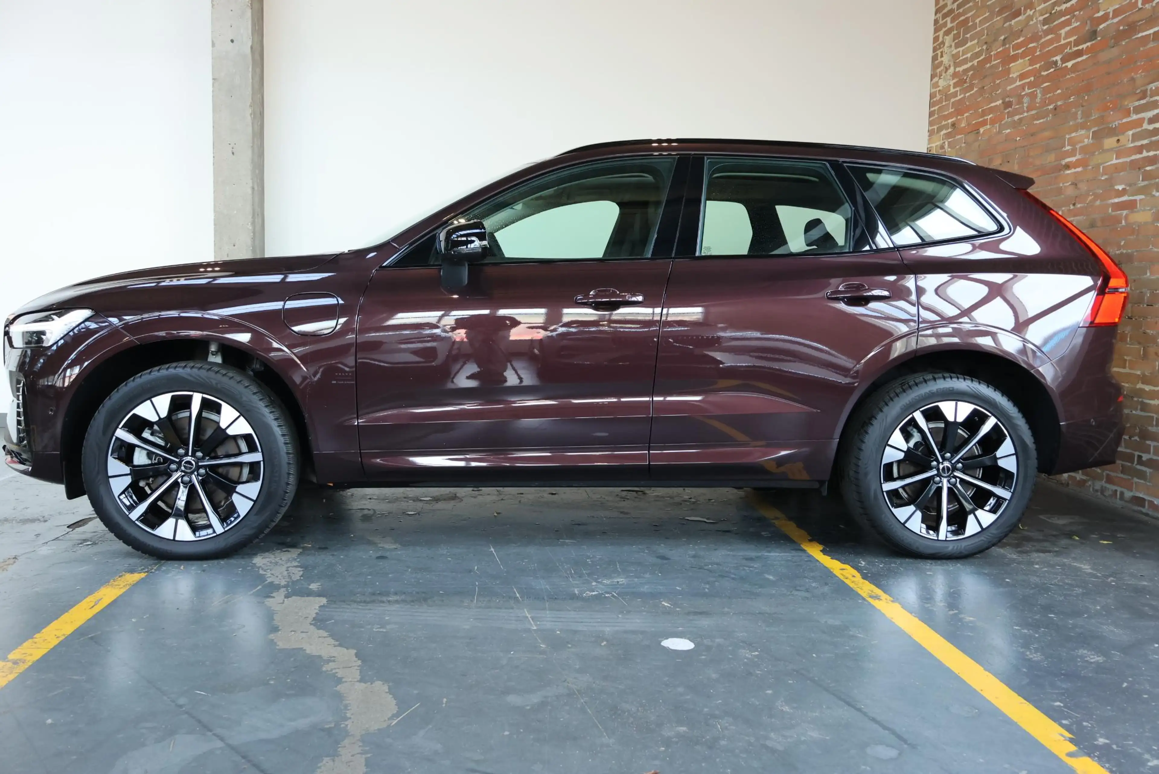 Volvo XC60 T6 Plug-in hybrid AWD Ultra Dark | Luchtvering | S — photo 6