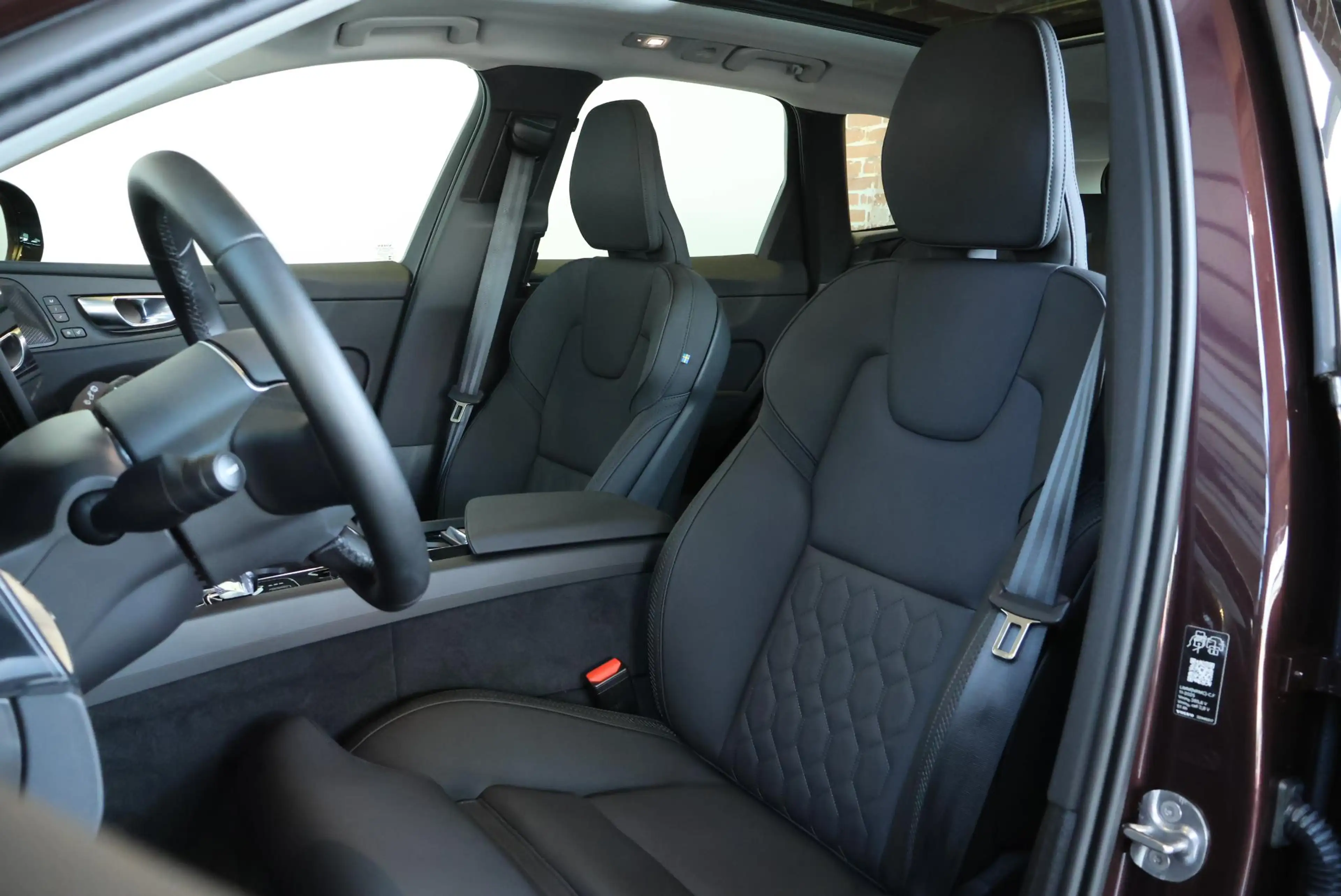 Volvo XC60 T6 Plug-in hybrid AWD Ultra Dark | Luchtvering | S — photo 10