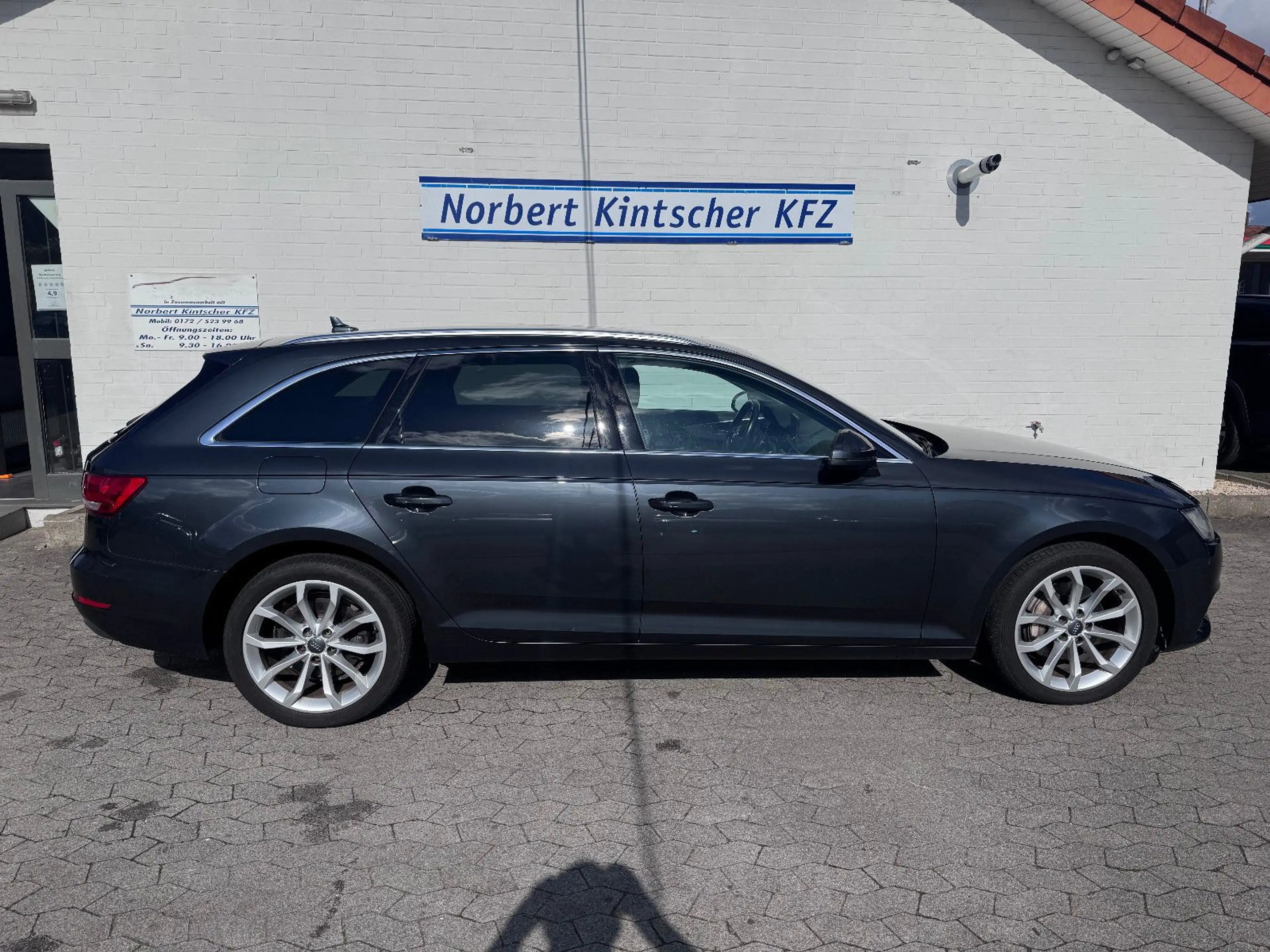 Audi A4 Avant 2.0 TDI quattro sport Rückfahrkamera — photo 4