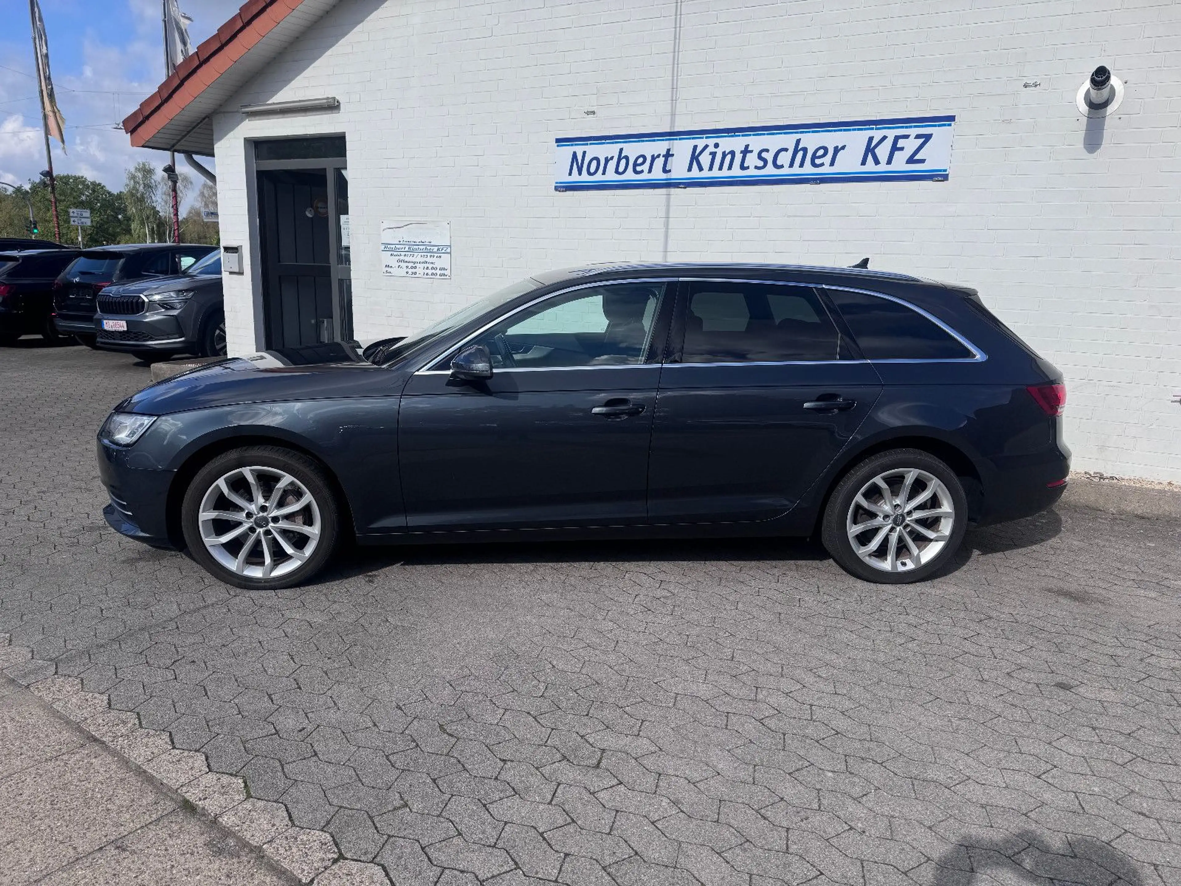 Audi A4 Avant 2.0 TDI quattro sport Rückfahrkamera — photo 5