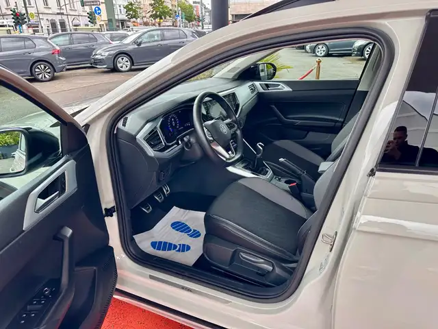 Volkswagen Taigo view 11