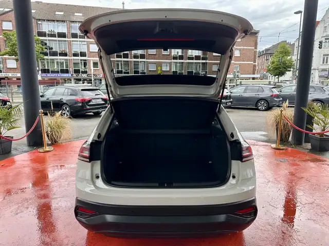 Volkswagen Taigo view 5