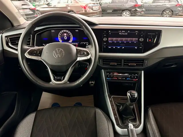 Volkswagen Taigo view 18