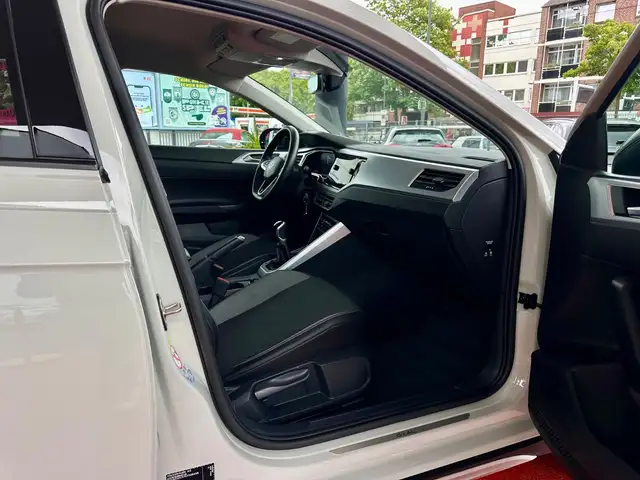 Volkswagen Taigo view 27