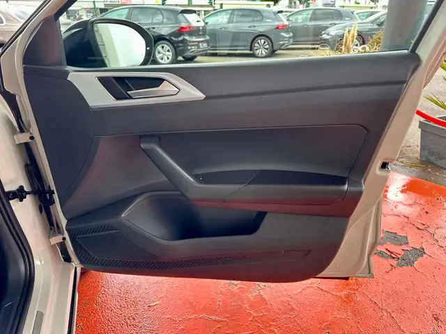 Volkswagen Taigo view 30
