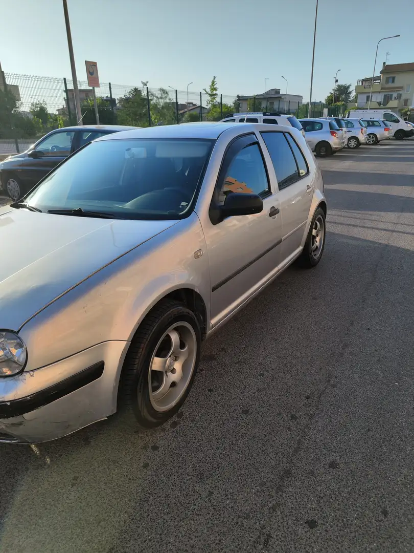 Volkswagen Golf Golf 5p 1.6 Comfortline 105cv Argent - 2