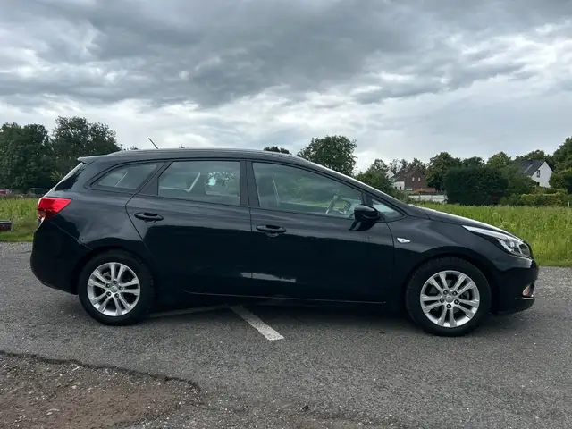 Kia Ceed view 6