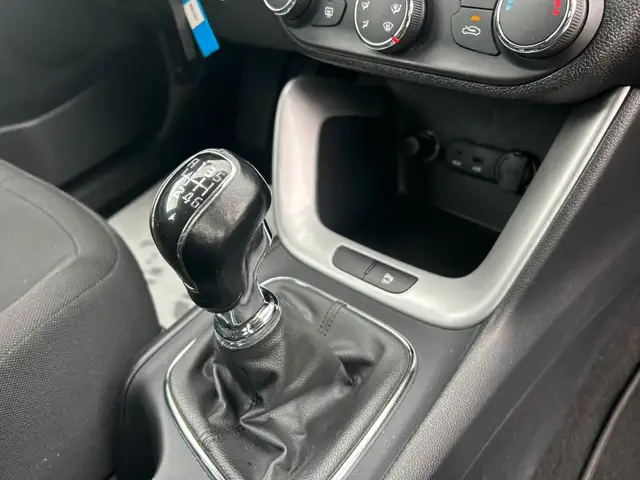 Kia Ceed view 27