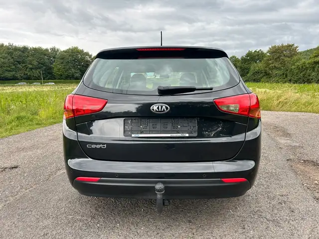 Kia Ceed view 4