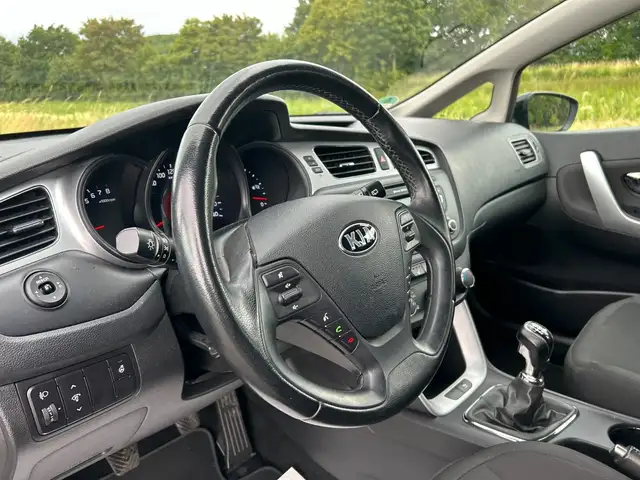 Kia Ceed view 14