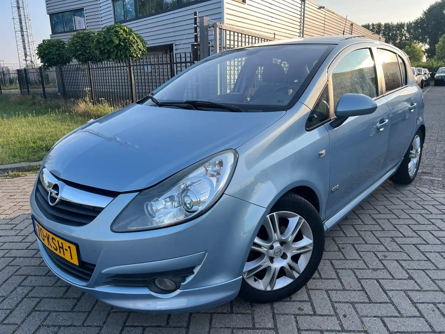 Opel Corsa 1.4-16V Cosmo 2010 Pano Half Leer Airco Cruise Blauw - 2