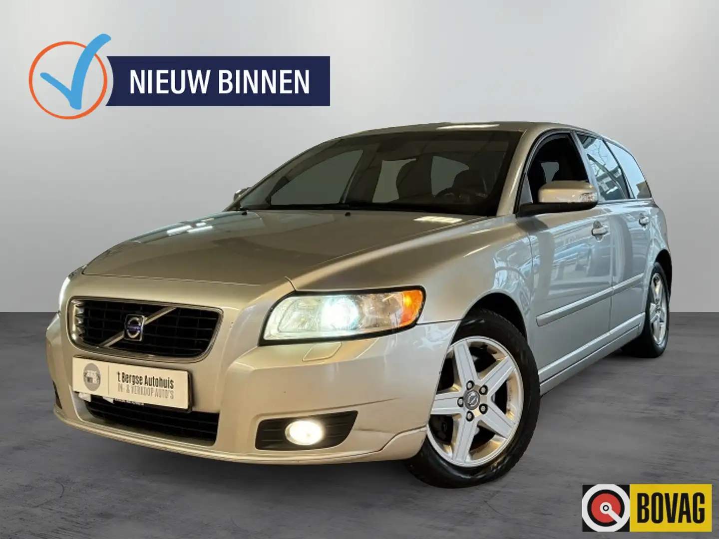 Volvo V50 2.4 LPG AUT. Cruise Xenon Bluetooth Grijs - 1