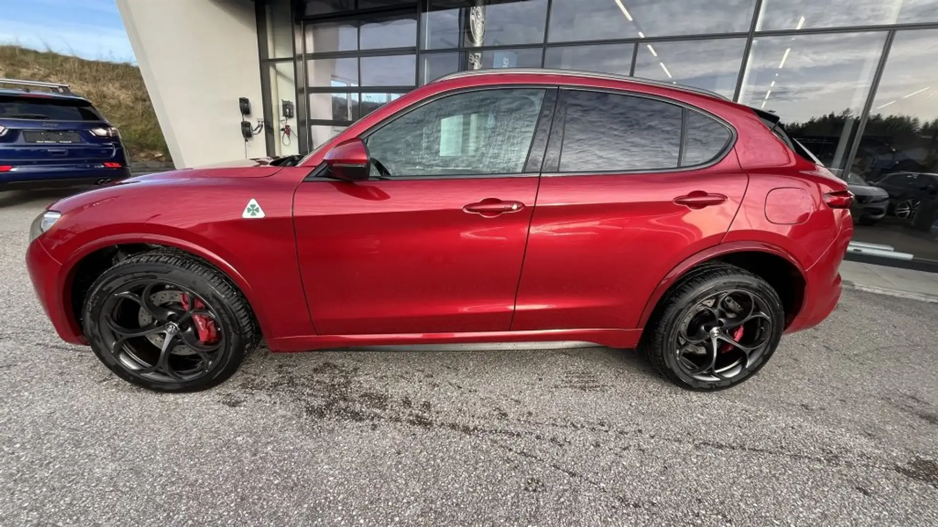 Alfa Romeo Stelvio Quadrifoglio 2,9 V6 ATX AWD Rot - 2