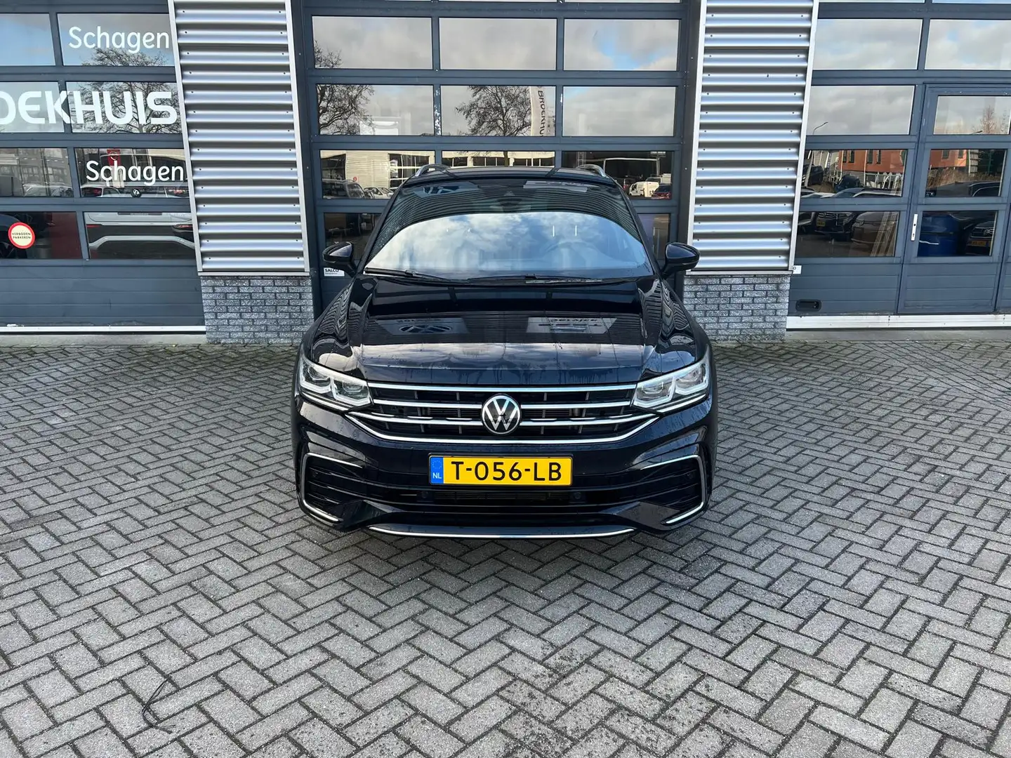 Volkswagen Tiguan 1.5 TSI 150 pk R-Line Business 7-DSG | Trekhaak el Nero - 2