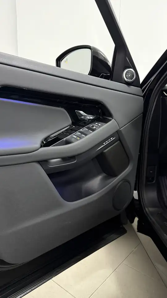 Land Rover Range Rover Evoque 2026 — фото 11